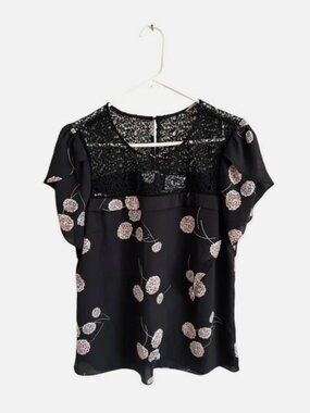Anthropologie Maeve Black Lace Floral Flutter Sleeve Blouse Size Small